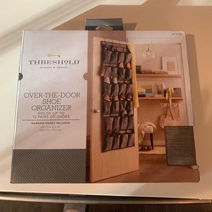 Shoe organizer Threshold